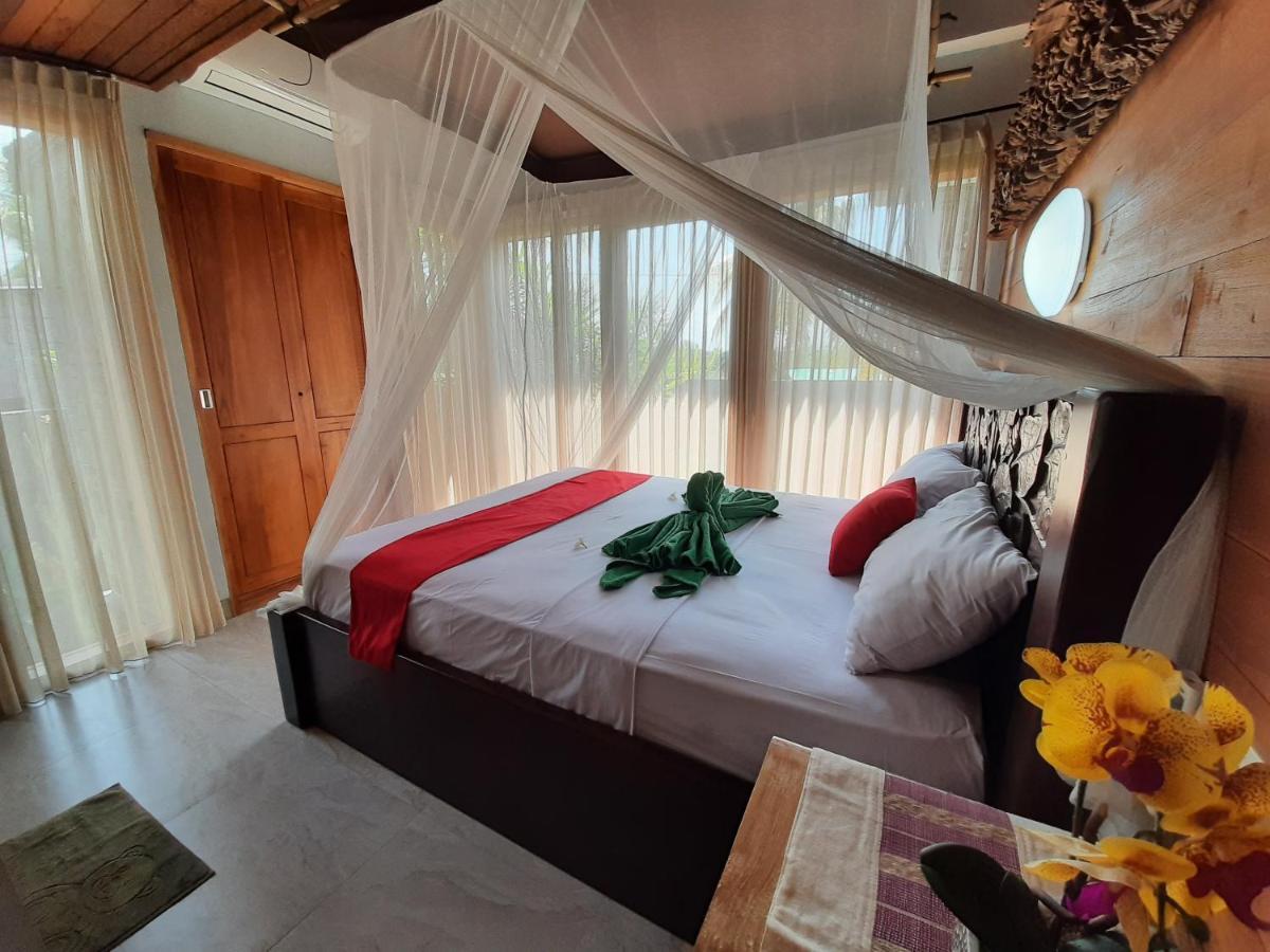 Fins Villa Medewi Airsatang Экстерьер фото